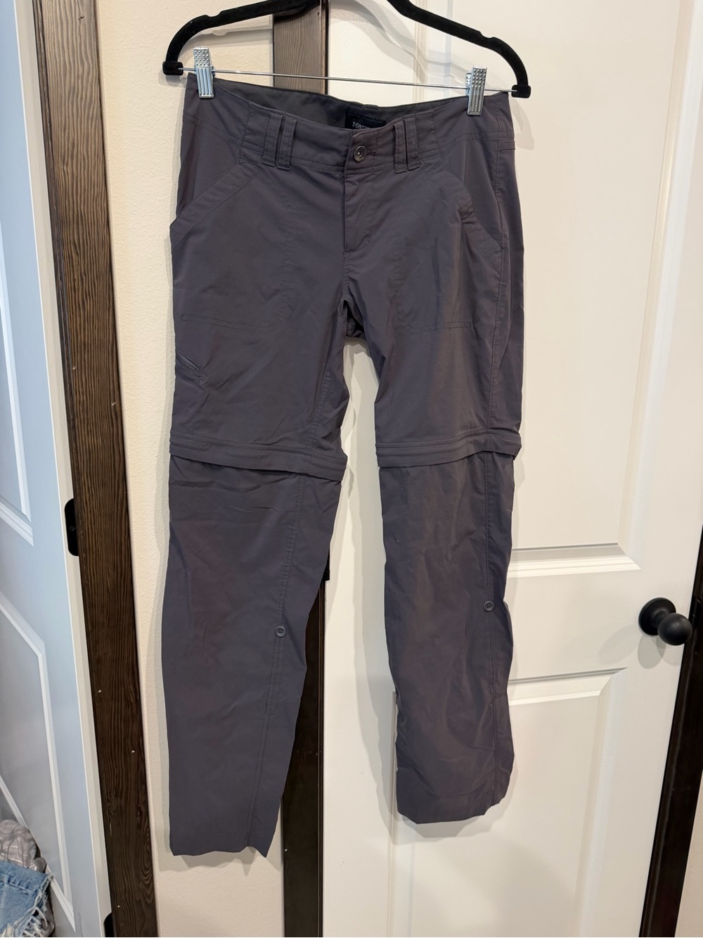 Marmot women’s Convertible Cargo Pants - Charcoal